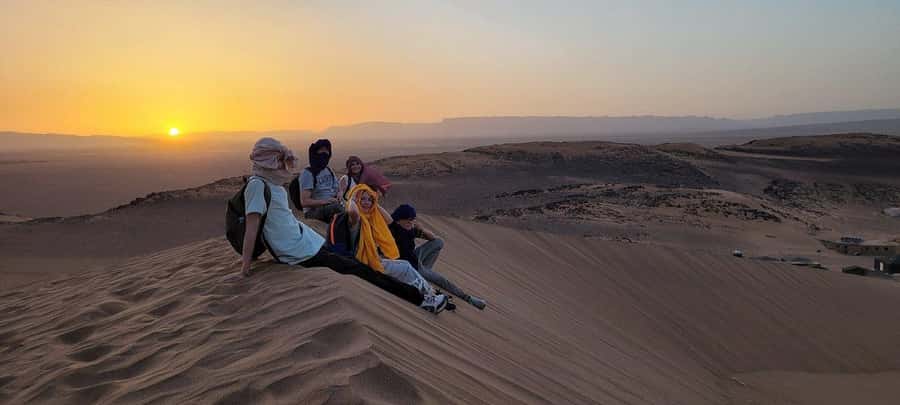 2-Day Excursion Marrakech to Ait Ben Haddou & Zagora Desert - Dinner, music, and sleeping in camp
