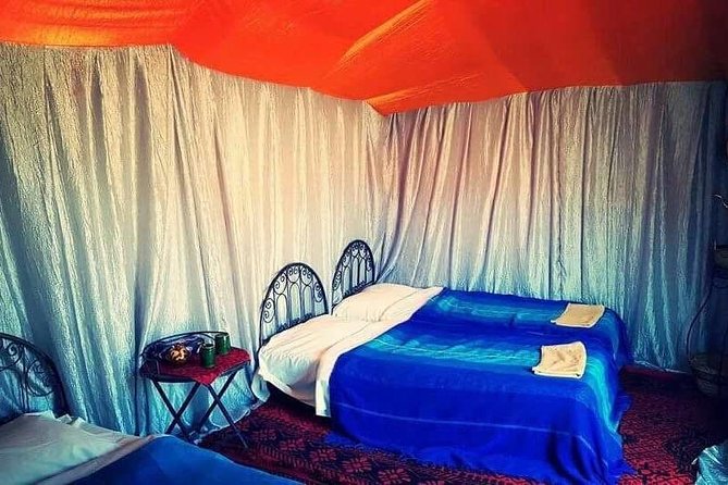 2-Day Zagora Tour from Marrakech Including the Atlas Mountains, Camel Trek and Desert Camp - Leaving Marrakech for the Tizi-n-Tichka pass