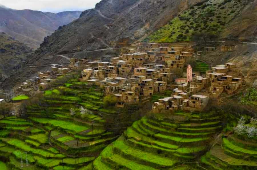 2 Days Desert Agafay and Atlas Mountains Trek From Marrakech - A night at the Atlas 4 Seasons riad