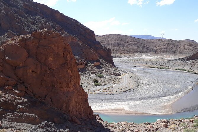 2-Days Desert Tours from Fes with Overnight in Luxury Camp - Rissani’s Souk and the Long Road Back to Fes