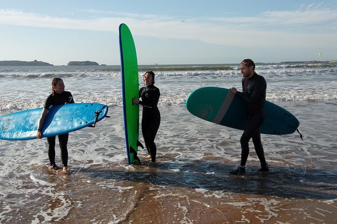 2h surfing in uncrowded spots - Photos and personal touches