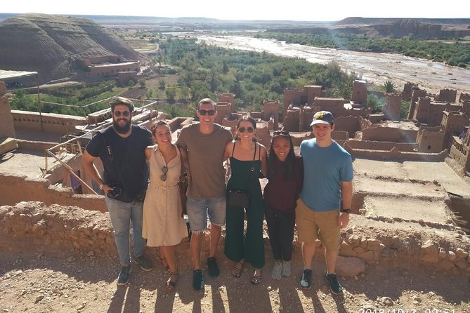 3-Days Desert Tour to Marrakech with Night in Erg Chebbi from Fes - Choosing between standard, small-group, luxury, and private