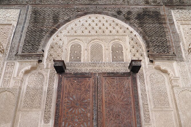 5-Hour Private Walking Tour of the Medina in Fez - Al-Qarawiyyin, scholarship, and limits on access