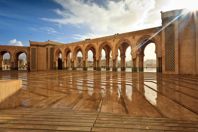 7 Days Discovery The Atlas Mountains & Luxury Sahara Desert From Casablanca - Crossing the High Atlas into Marrakech