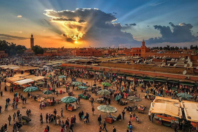 8 - Day Morocco Tour from Casablanca via Chefchaouen & Desert - Volubilis, Meknes, and a night inside Fez