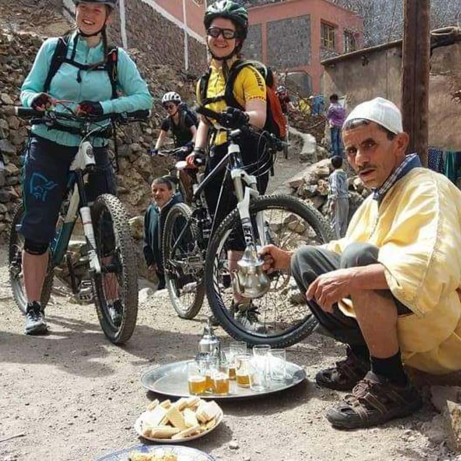 A Day With The Berbers - 3 Valleys Day Trip from Marrakech - Guides, language, and group size