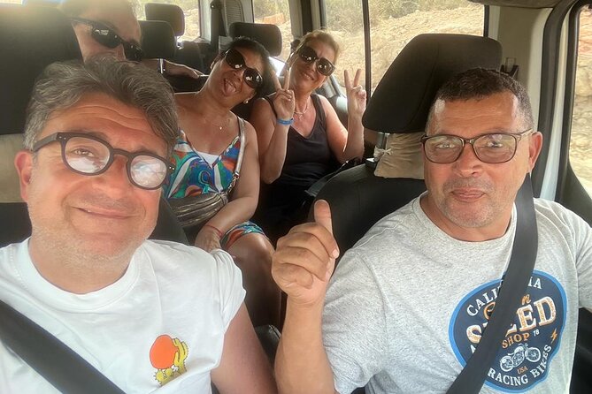 Agadir airport transfers to taghazout hotels - A private vehicle for up to eight