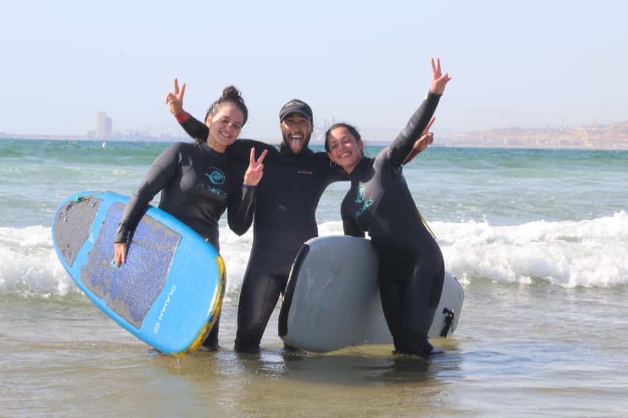 Agadir: Beginner Surf Lesson – Equipment Included - The first 20 minutes: safety, warm-up, and board control