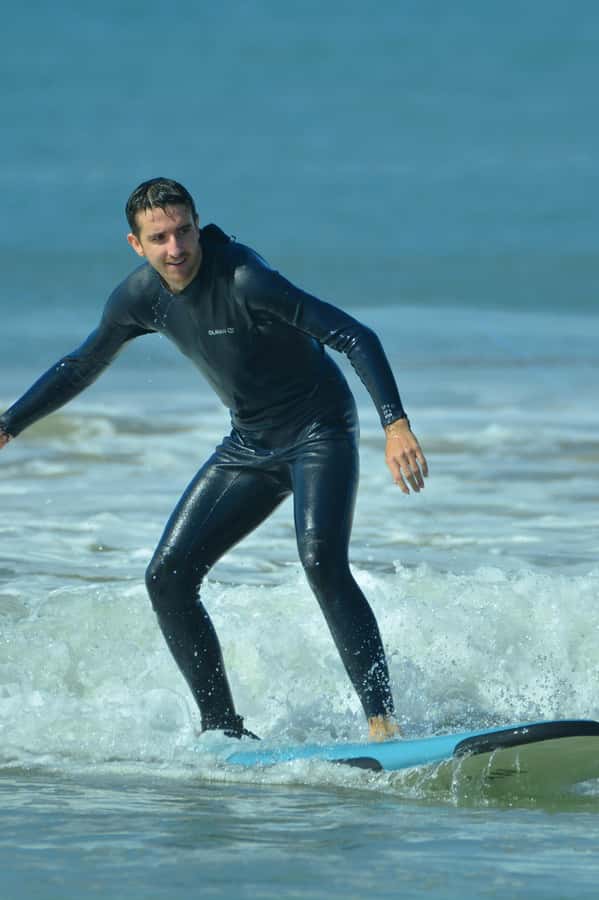 Agadir: Beginner Surf Lesson – Equipment Included - How the instructors handle safety and different abilities
