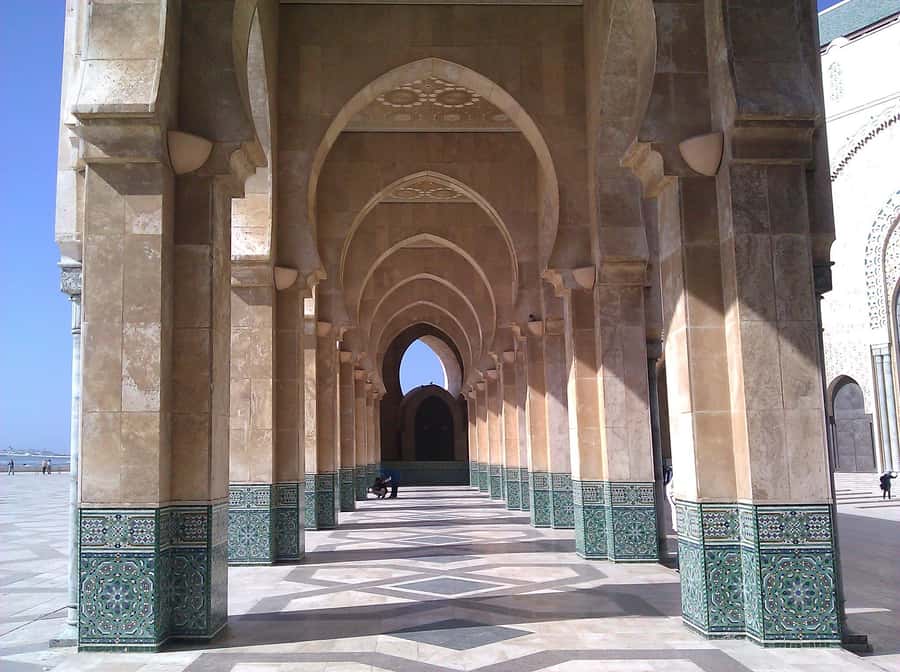 Agadir: City Discovery Tour - What the driver-guide format means