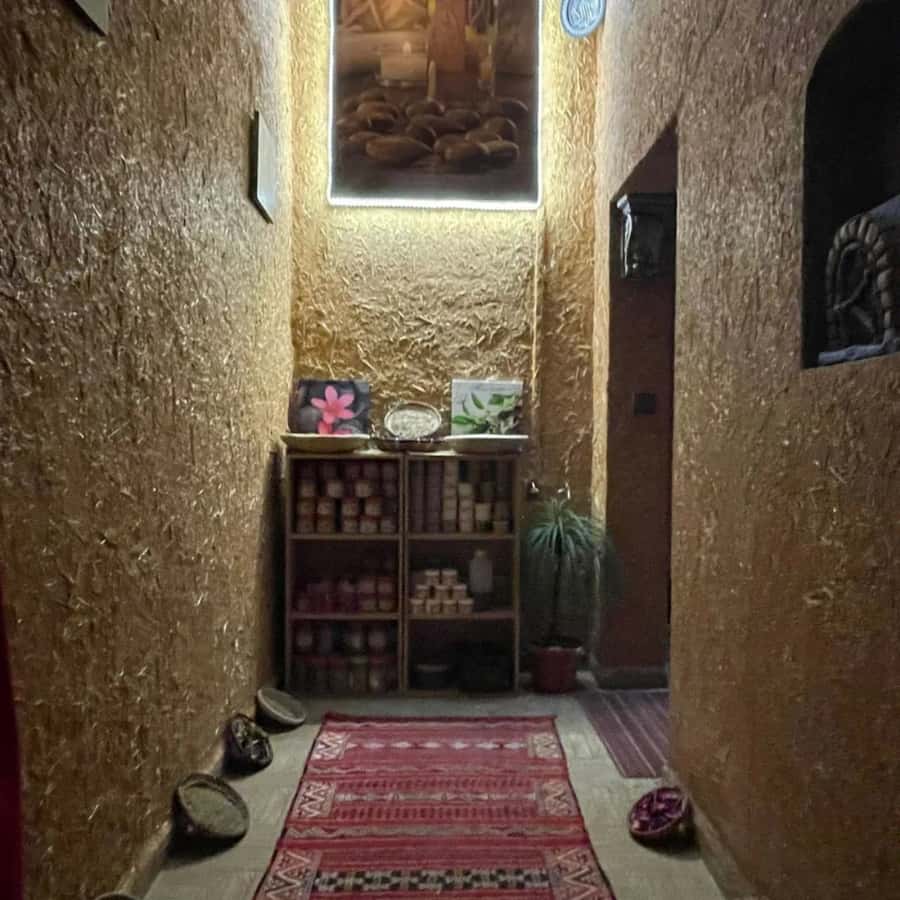 Agadir : Hammam and Massage Experience at Itrane Spa - Starting with black soap and the exfoliating glove