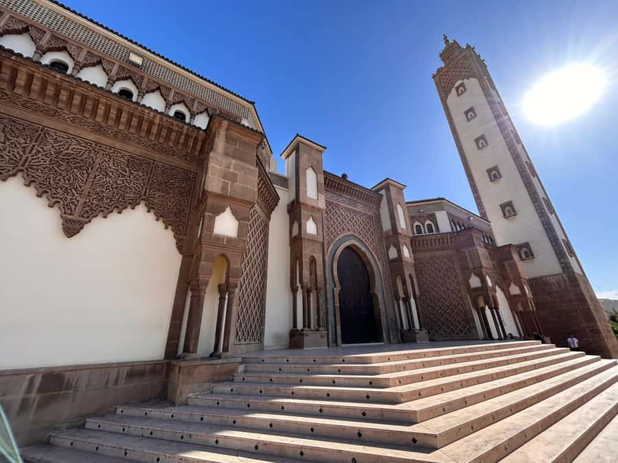 Agadir: Kasbah, Souk, and Marina City Tour with Hotel Pickup - Transport is simple and useful for a first day