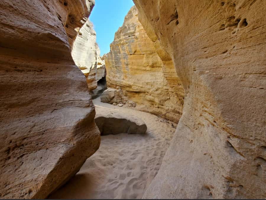Agadir: Sandboarding Guided Experience & Visit to the Canyon - Who should book this experience?