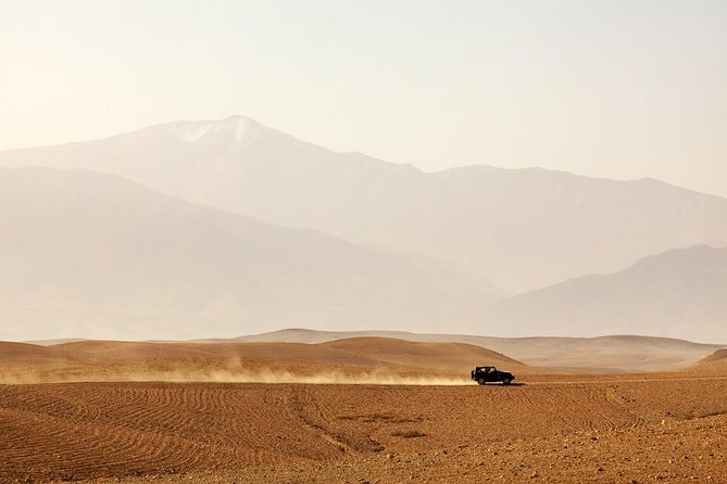 Agafay Desert & Berber villages & Atlas Mountains, Full Day Trip From Marrakech - Transport, group size, and comfort