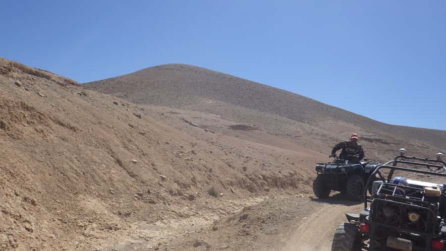 Agafay Desert Quad Biking - Languages, support, and the human side of the outing