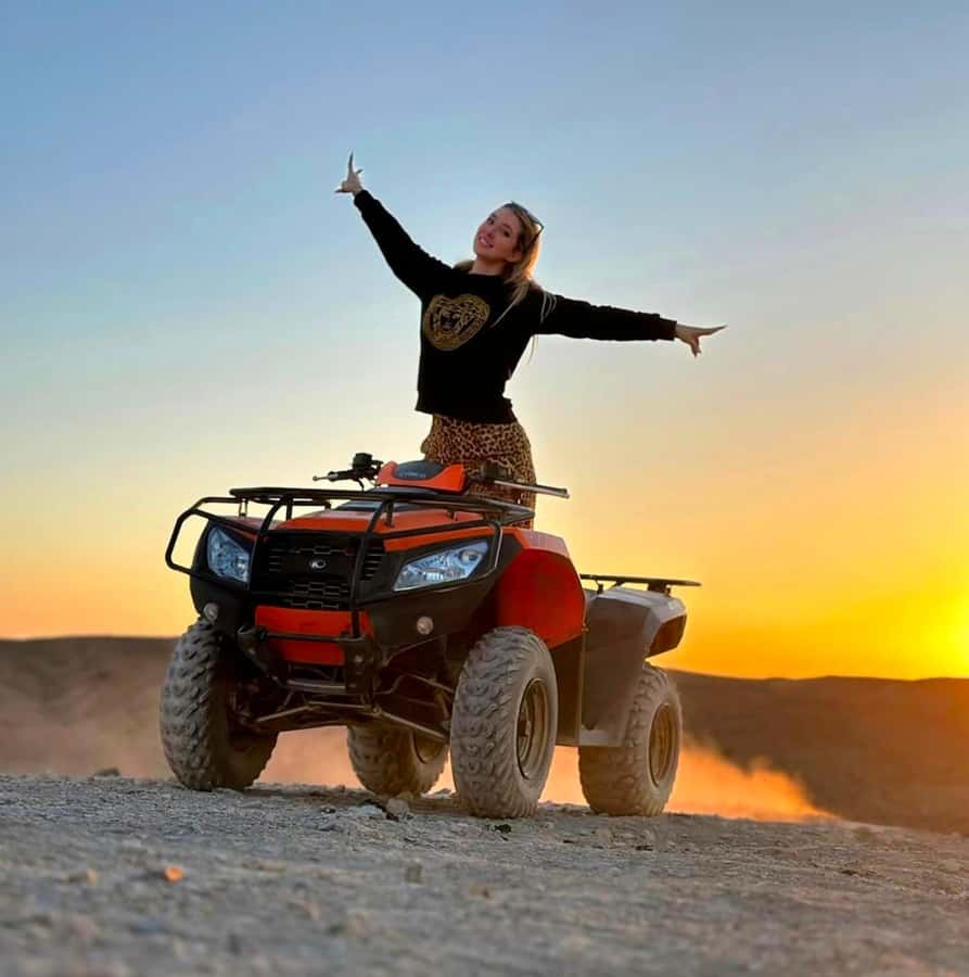 Agafay tour Quade Bike, Sunset and Romantic Dinner Show - Quick points to know