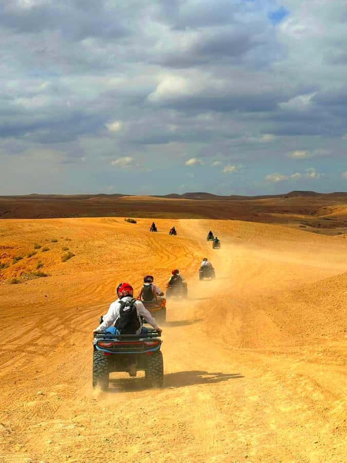 Agafay tour Quade Bike, Sunset and Romantic Dinner Show - Forty minutes on a shared quad