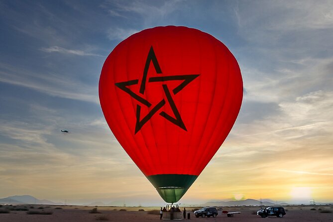 Air ballooning: Marrakech Desert and Atlas Views - The basket, the pilot, and the landing