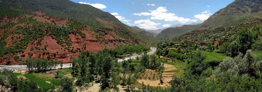 Atlas Mountains and 4 Valleys Day Trip - Walking through Imlil Valley