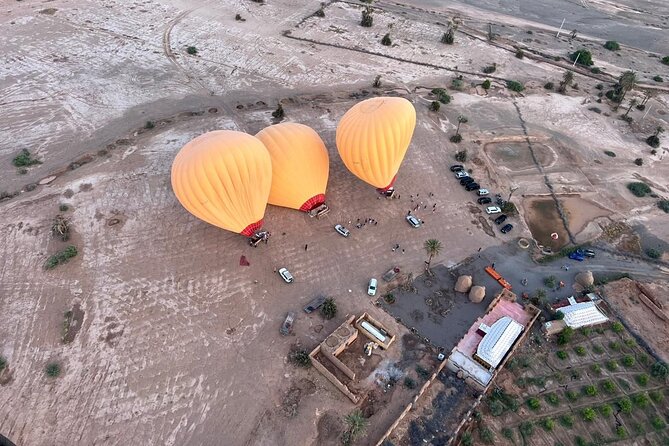 Balloon Flight with Berber Breakfast - Who will enjoy this morning most?