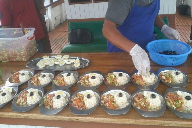 boat trip from 9 am to 3 pm fishing & swimming & barbecue & dessert - Setting out from Agadir at 9 am