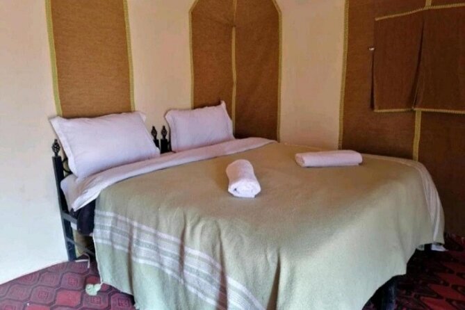 Camel Trekking & 1 Night in Merzouga Desert Camp - Early Sunrise and Breakfast with a View