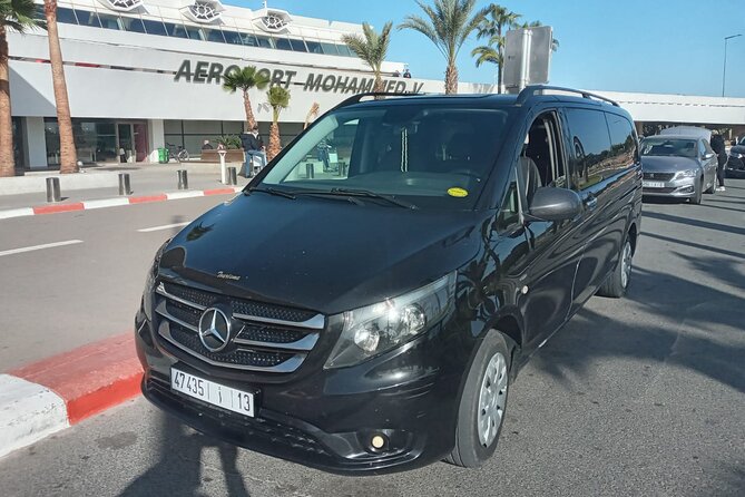 Casablanca Airport (CMN) to Casablanca City Center Private Transfer - Help with luggage after a long flight