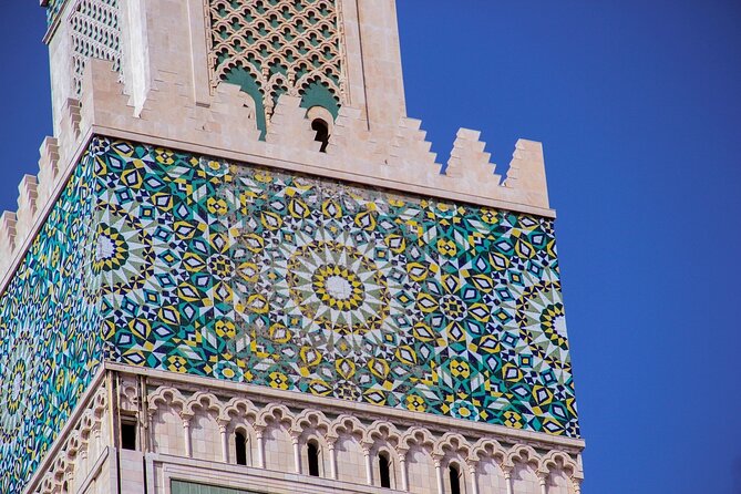 Casablanca Airport Layover Tour with Return to Airport or Hotel Dropoff - Arab League Park, a calm pause in the city