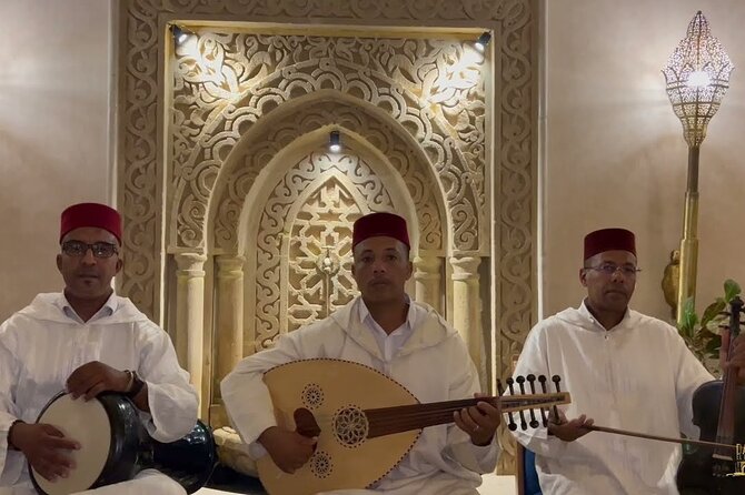 Casablanca City Night Tour and Traditional Moroccan Dinner - Twin Center and modern Casablanca
