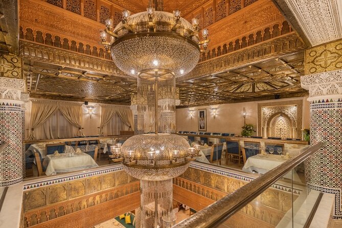 Casablanca City Tour: Hassan II Mosque, Arab League Park & Sights - The Old Medina’s narrow streets and souqs