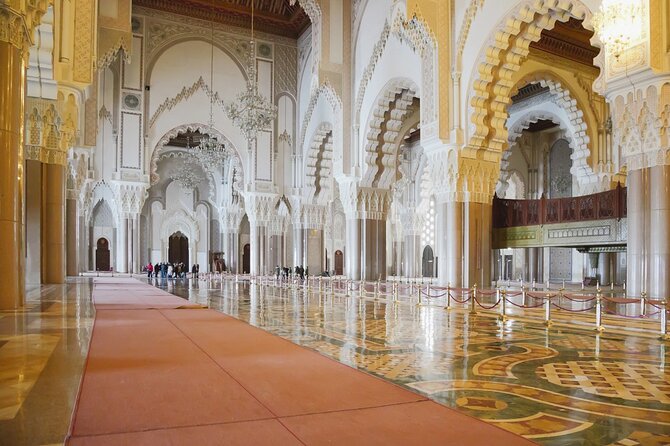 Casablanca City Tour: Hassan II Mosque, Medina & Hidden Gems - Mohammed V Square shows Casablanca’s French-era face