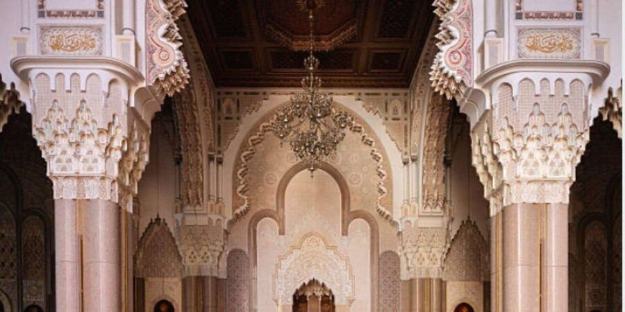 Casablanca: City Tour with Round-Trip Cruise Port Transfers - Guides, languages, and the human side of the tour