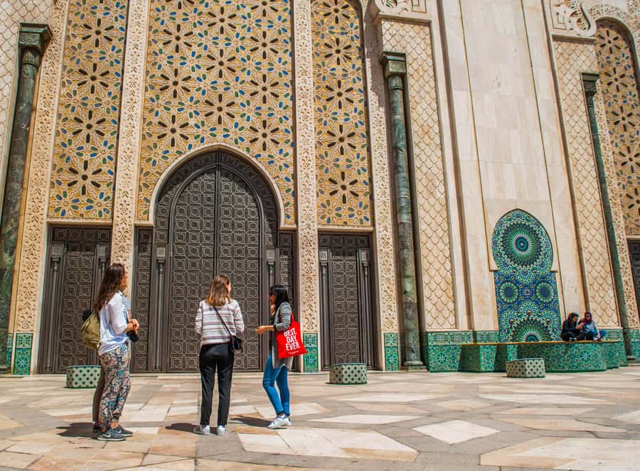 Casablanca Cultural Tour: Medina, Views & Local Delights - Key points to know before booking