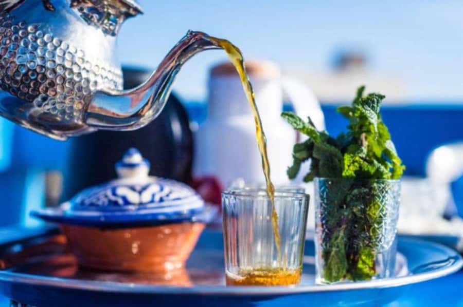 Casablanca: Food Tour with Tastings in Quartier Habous - Central Market and the seafood stop