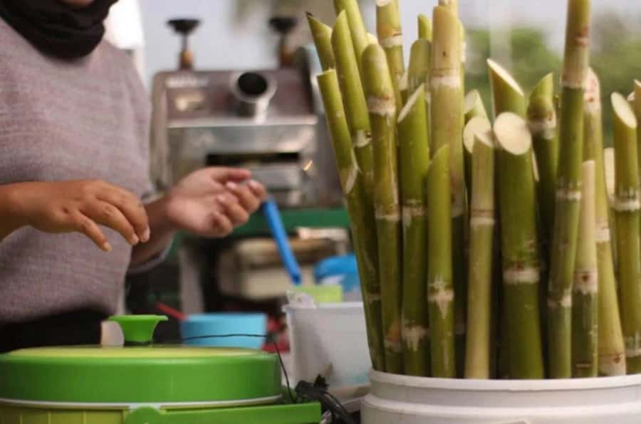 Casablanca: Food Tour with Tastings in Quartier Habous - Walking Quartier Habous for two hours