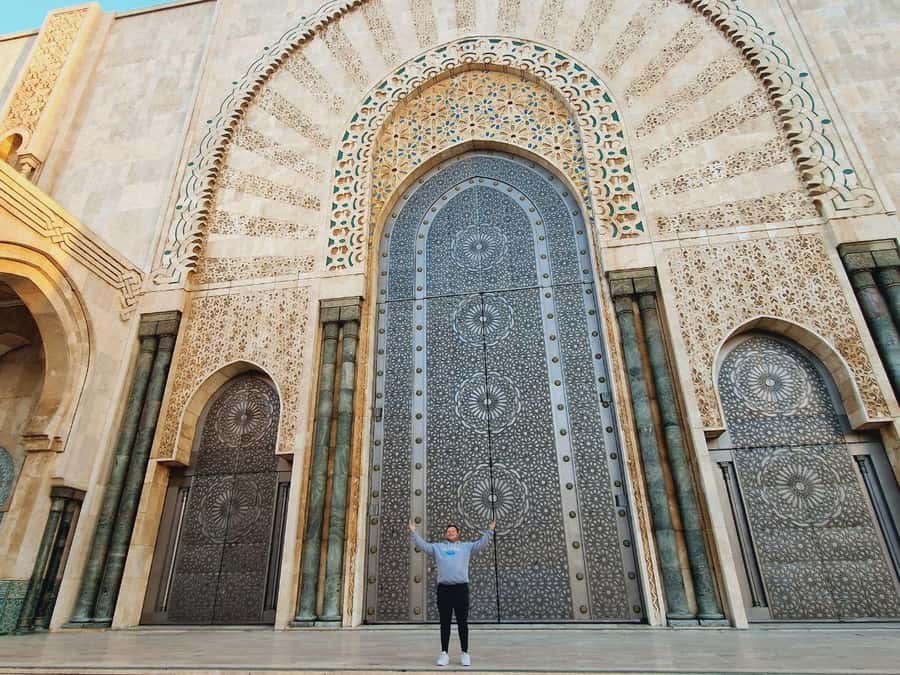 Casablanca Full-Day City Tour with round-trip hotel transfer - Royal Palace and Casablanca’s religious buildings