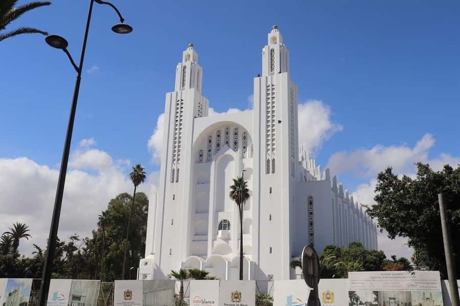 Casablanca Full-Day City Tour with round-trip hotel transfer - Hassan II Mosque and the Atlantic coast
