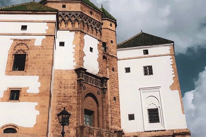 Casablanca Half -day journey - Habous Quarter, where Moroccan and French styles meet