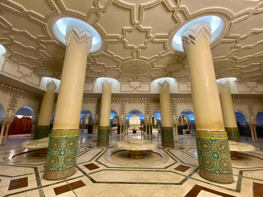 Casablanca: Hassan II Mosque & City Highlights Tour - Guides make the packed schedule work