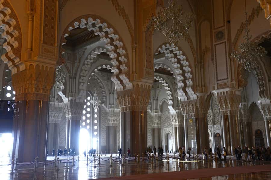 Casablanca: Hassan II Mosque Guided Tour with Entry Ticket - The short ride from Casablanca hotels