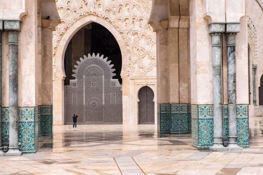 Casablanca: Private Guided Tour with Hassan II Mosque Ticket - United Nations Square and the Central Market