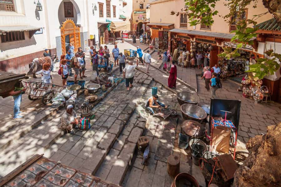 Casablanca to Fez: Scenic & Historical Day Trip with Lunch - How the small-group format feels