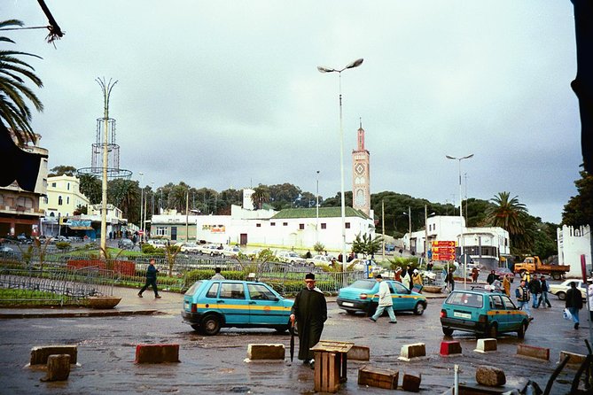 Casablanca to Tangier Day Trip by High-Speed Train - Walking the medina from the inside out
