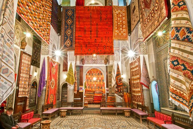 Casablanca Tour : Casablanca City Guided tour with lux vehicule - Habous quarter, Moroccan tea, and a slower half hour