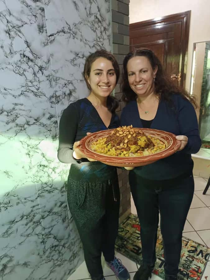Casablanca : Traditional Moroccan Cooking Class with Locals - Preparing tagine, couscous, pastilla, and salads