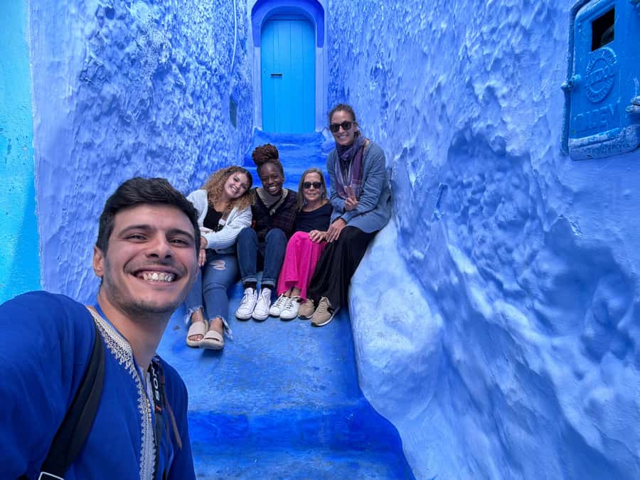 Chefchaouen: Hidden Gems Guided Tour with Mint Tea - Starting among the seven neighborhoods and seven doors