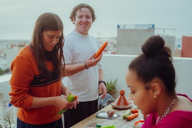 Cooking the Moroccan Way, Tamraght - Tasting the food and learning by asking questions