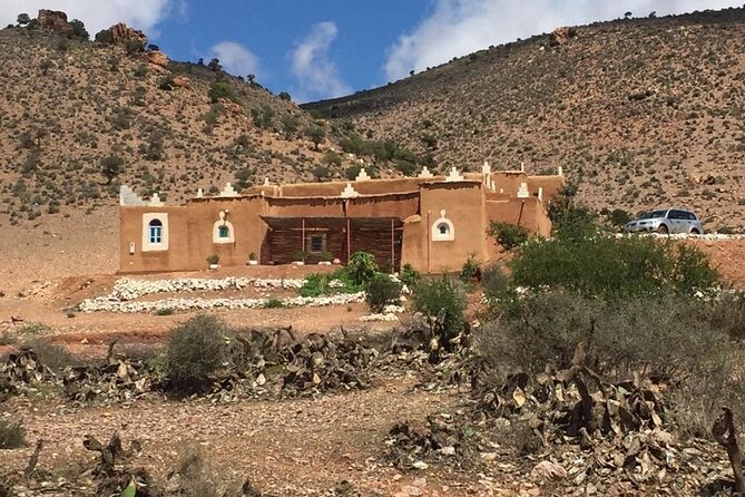 Day trip from Agadir to Massa in 4X4 - Moroccan crafts at the Souss Massa pottery complex