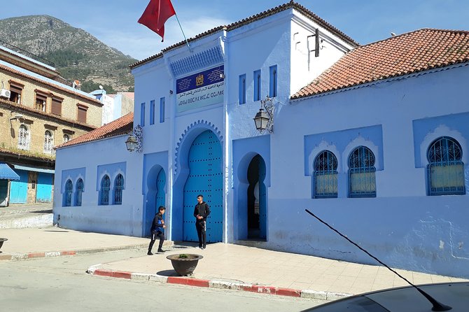 Day Trip to Chefchaouen From Fez with Local Expert - Leaving Fez at 8am in a private vehicle