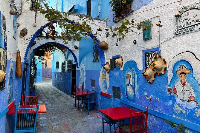 Day Trip to Chefchaouen From Fez with Local Expert - Five hours to shop, eat, and wander